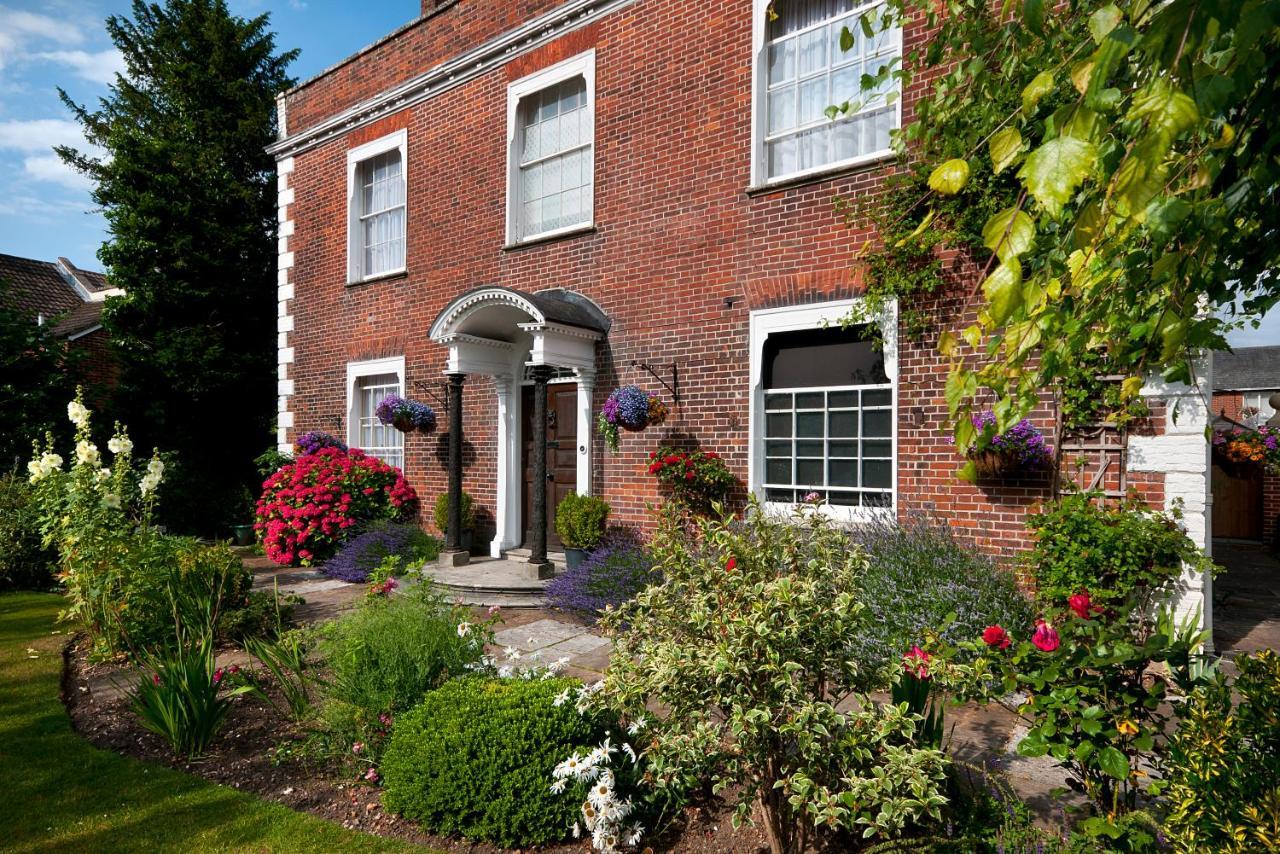 Milford Hall Salisbury Bagian luar foto